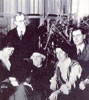 В центре: Н.Д. Зелинский, слева от него Ф.Г.Платэ и С.С.Платэ, справа - А.Ф.Платэ и Р.Н. Зелинская-Платэ